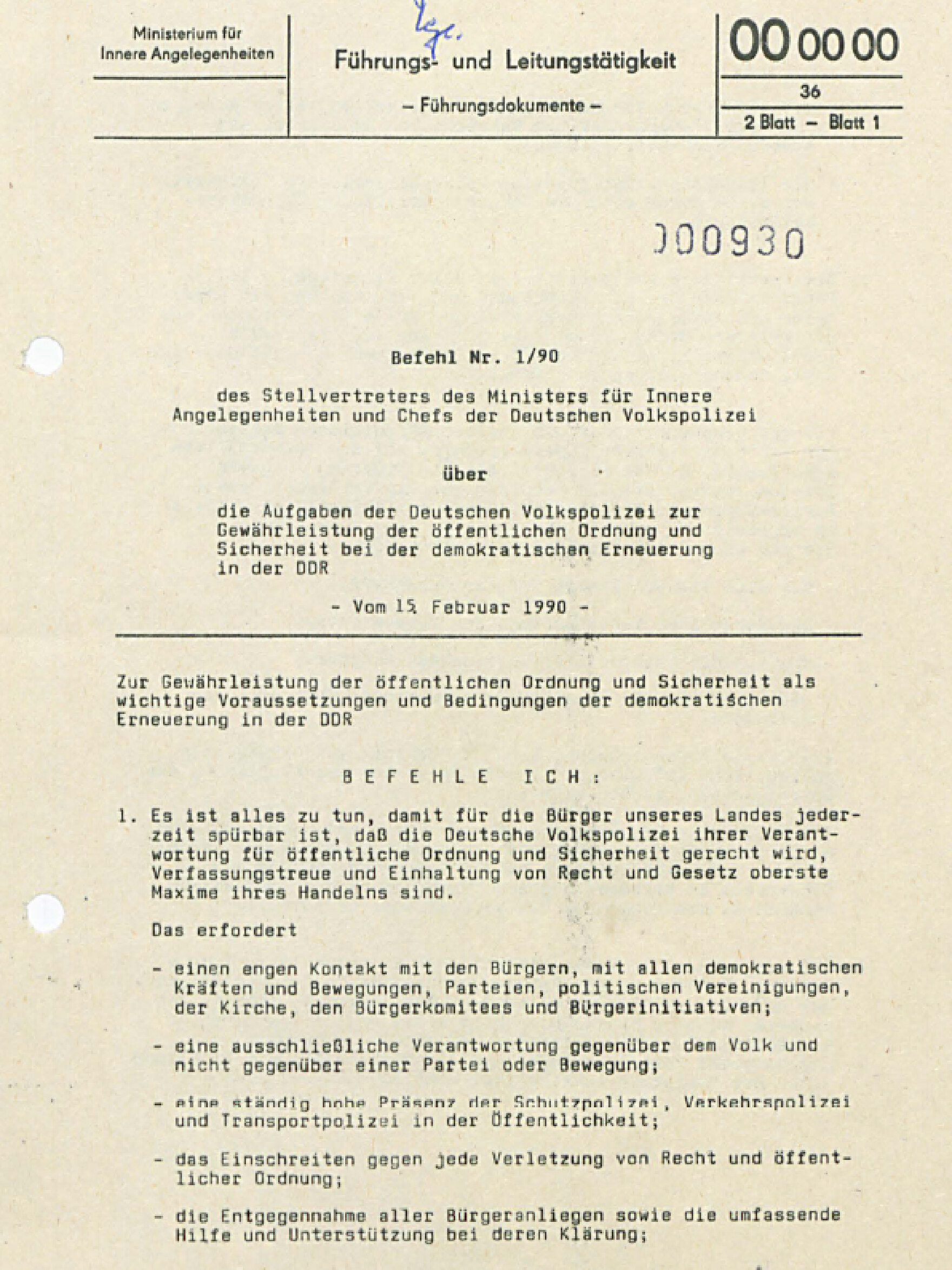 Auszug aus dem historischen Dokument: »Es ist alles zu tun, damit für die Bürger unseres Landes jederzeit spürbar ist, daß die Deutsche Volkspolizei ihrer Verantwortung für öffentliche Ordnung und Sicherheit gerecht wird, …«